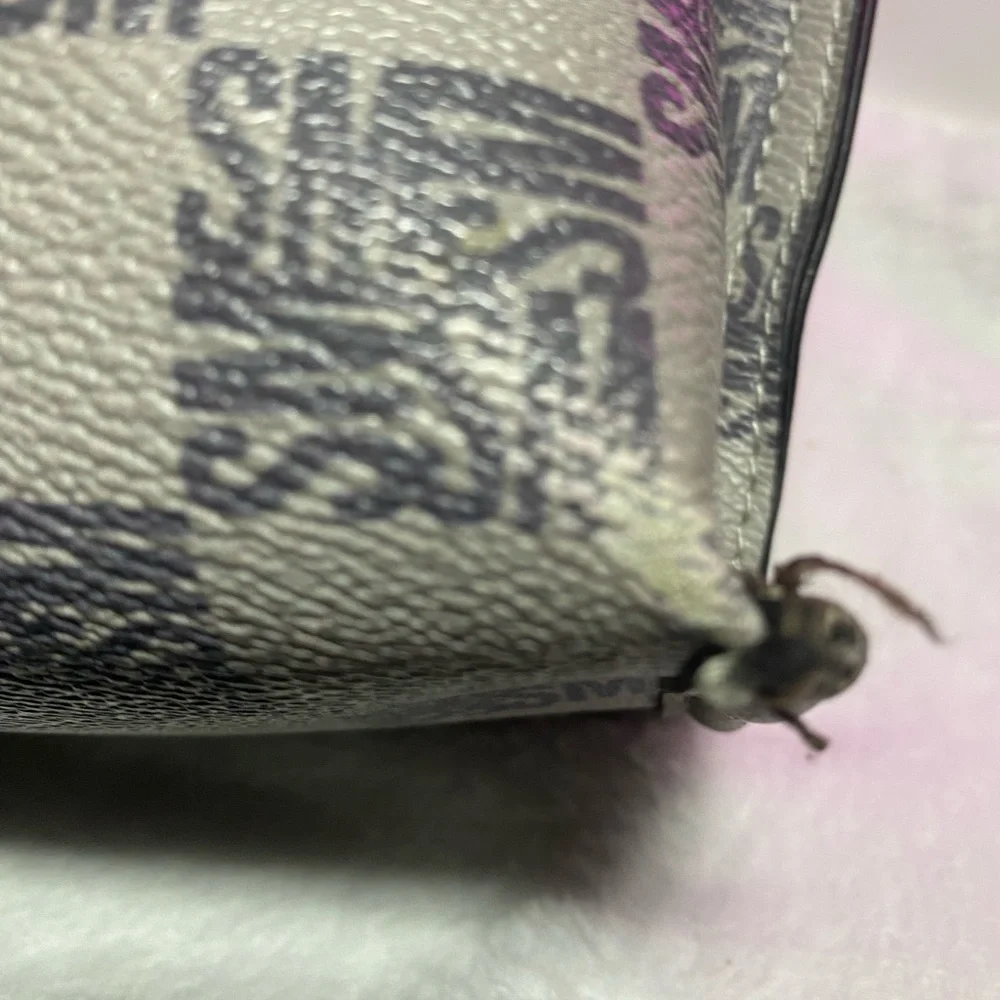 Steve Madden BDonna Tote - Picture 2 of 8